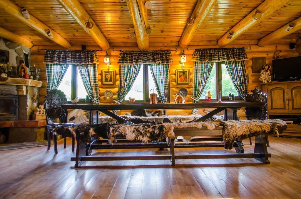 Cabana vânătorului Rîşnov Exterior foto